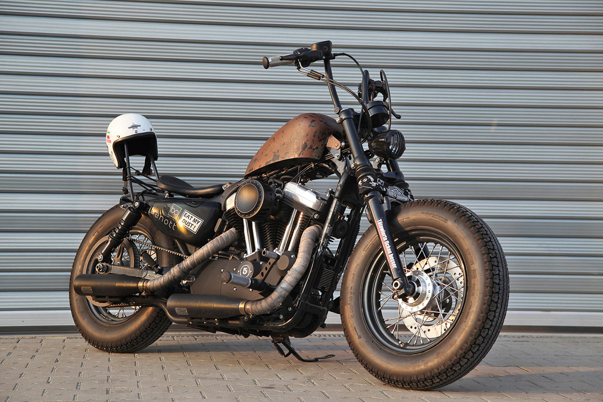 Харлей Sportster с высоким рулем