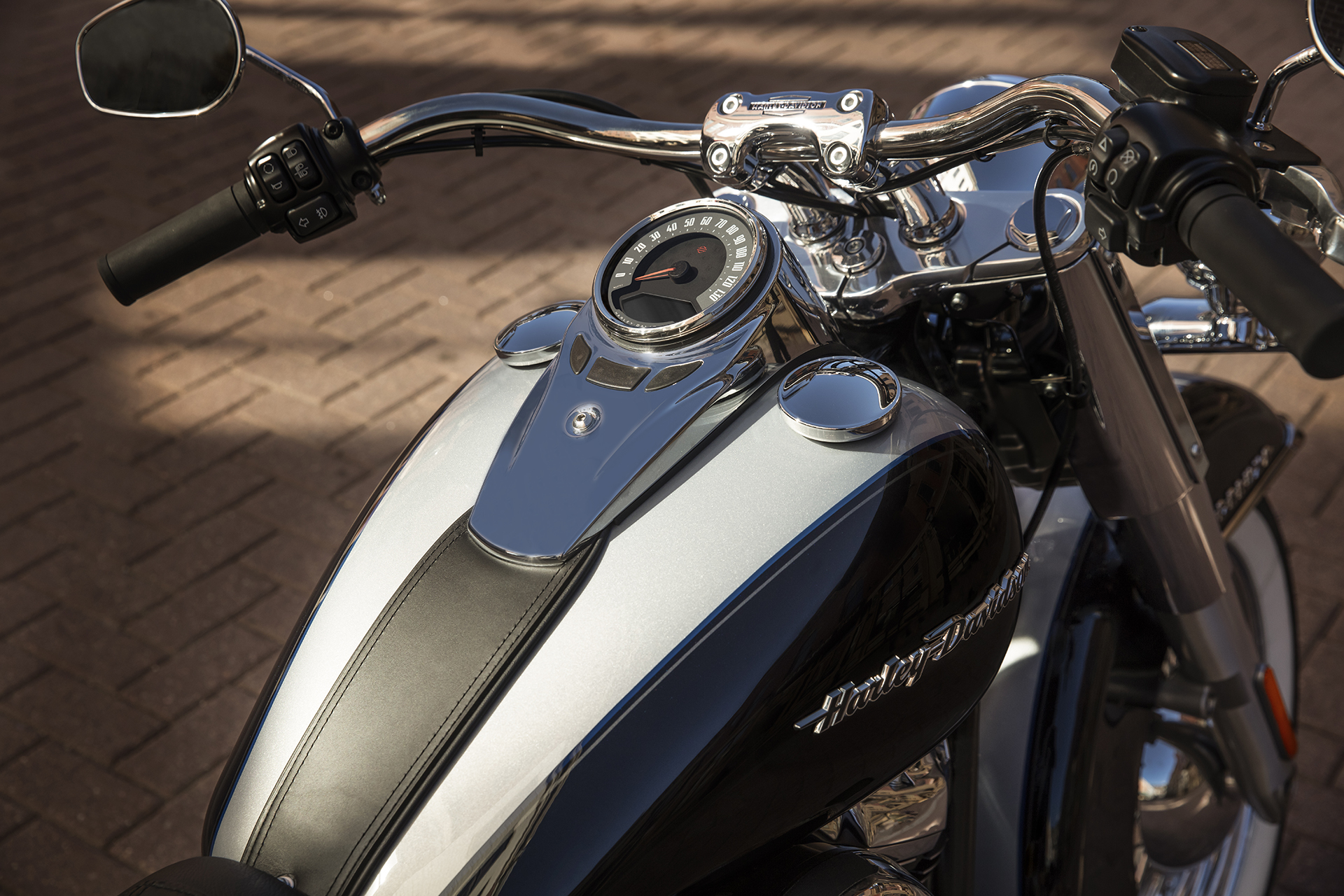 2019 deals softail deluxe