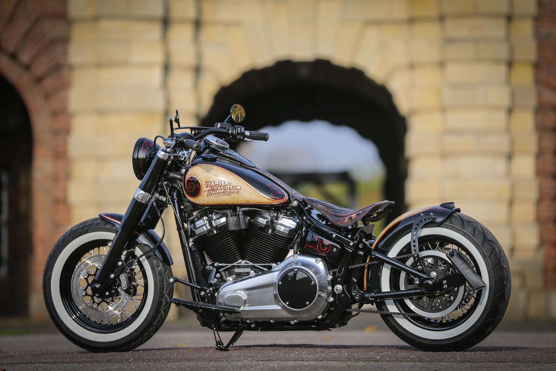 Harley Softail Bobber