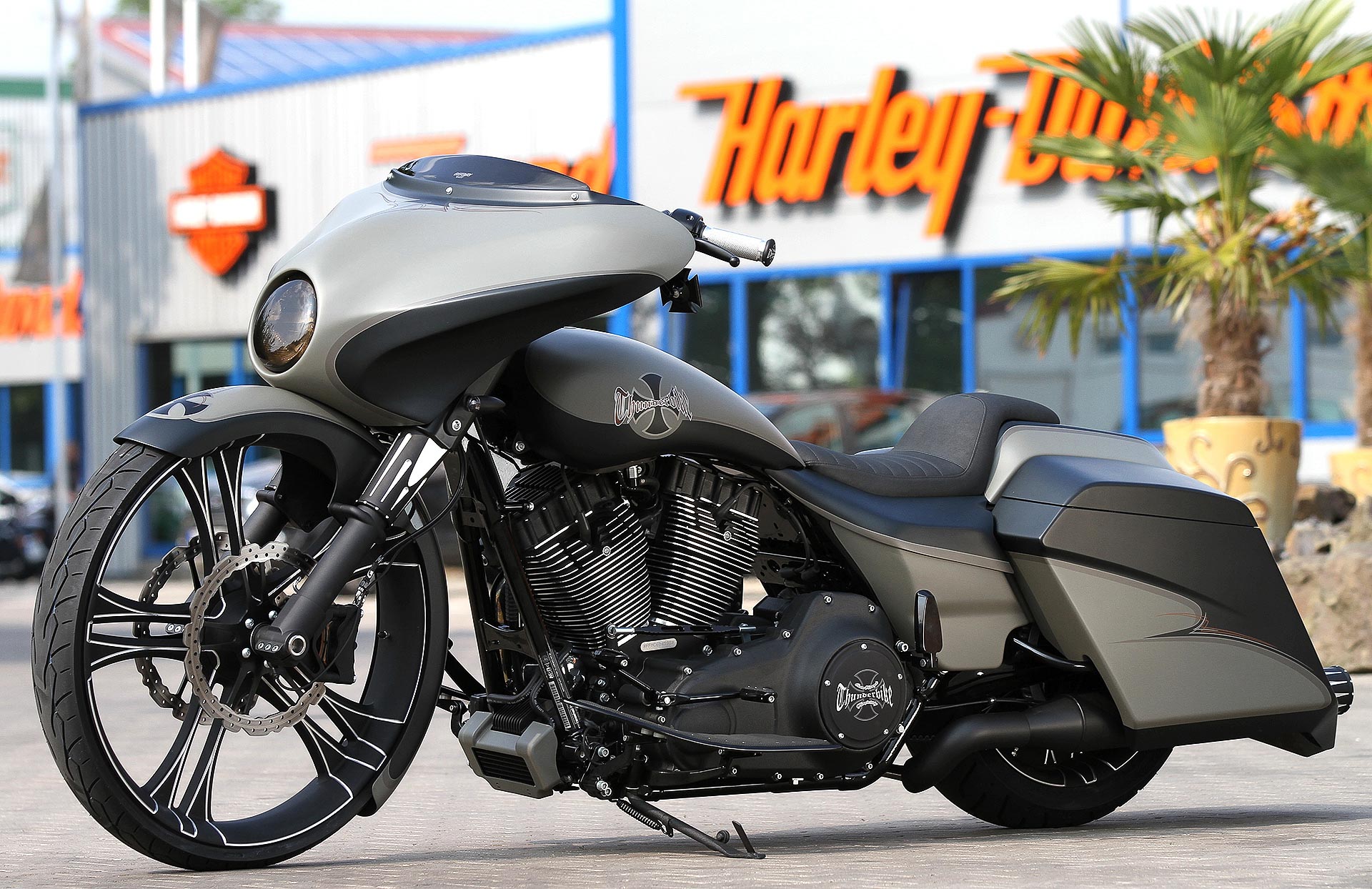 Thunderbike Andreas' Personal Bagger • H-D Street Glide FLHX Custom