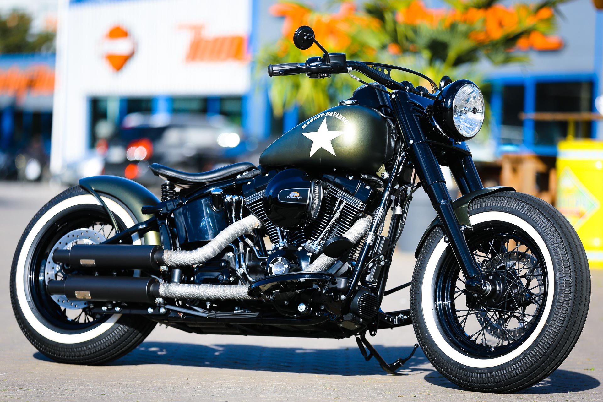 Harley Softail Bobber