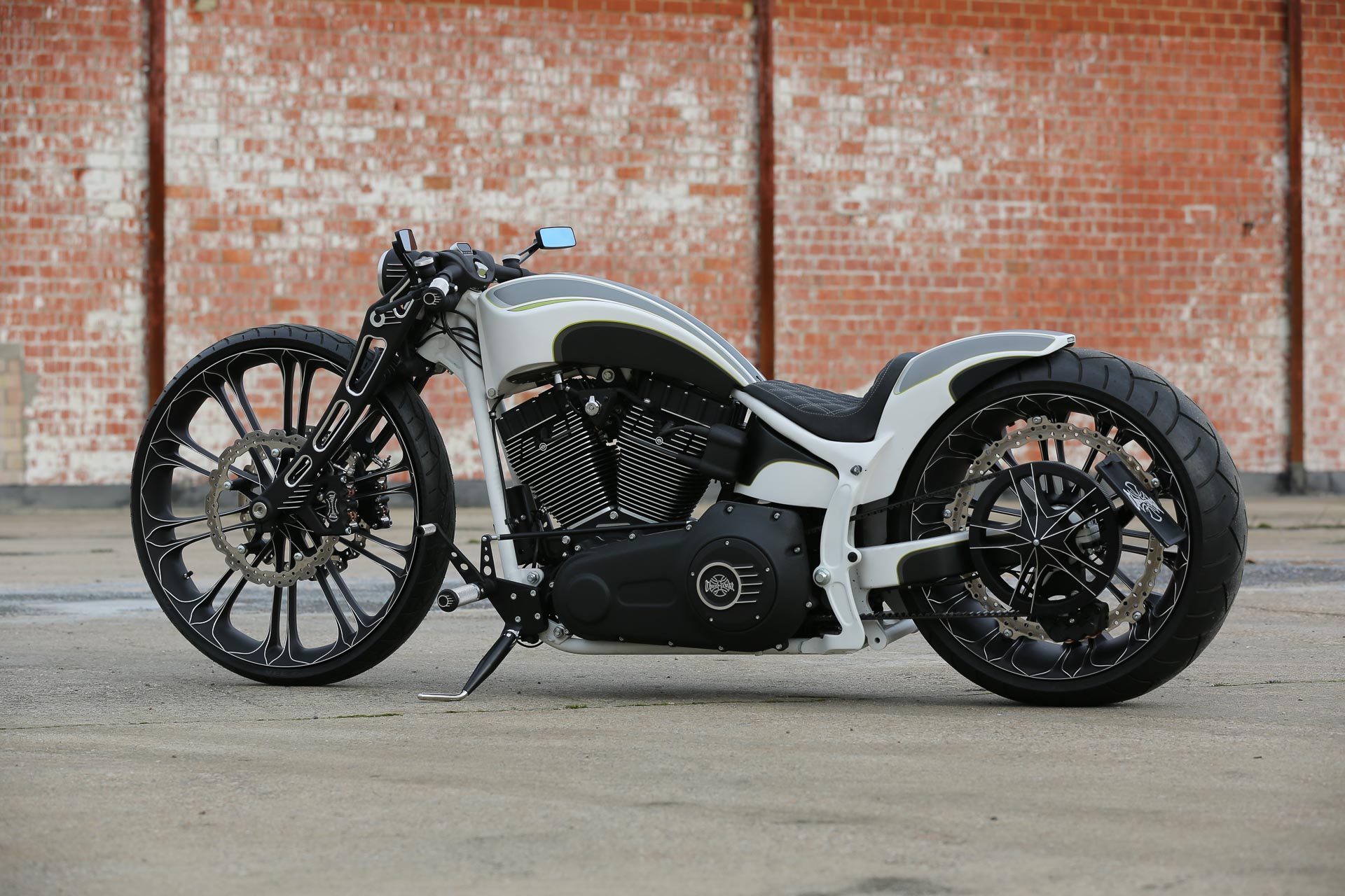 Harley Davidson Breakout Custom