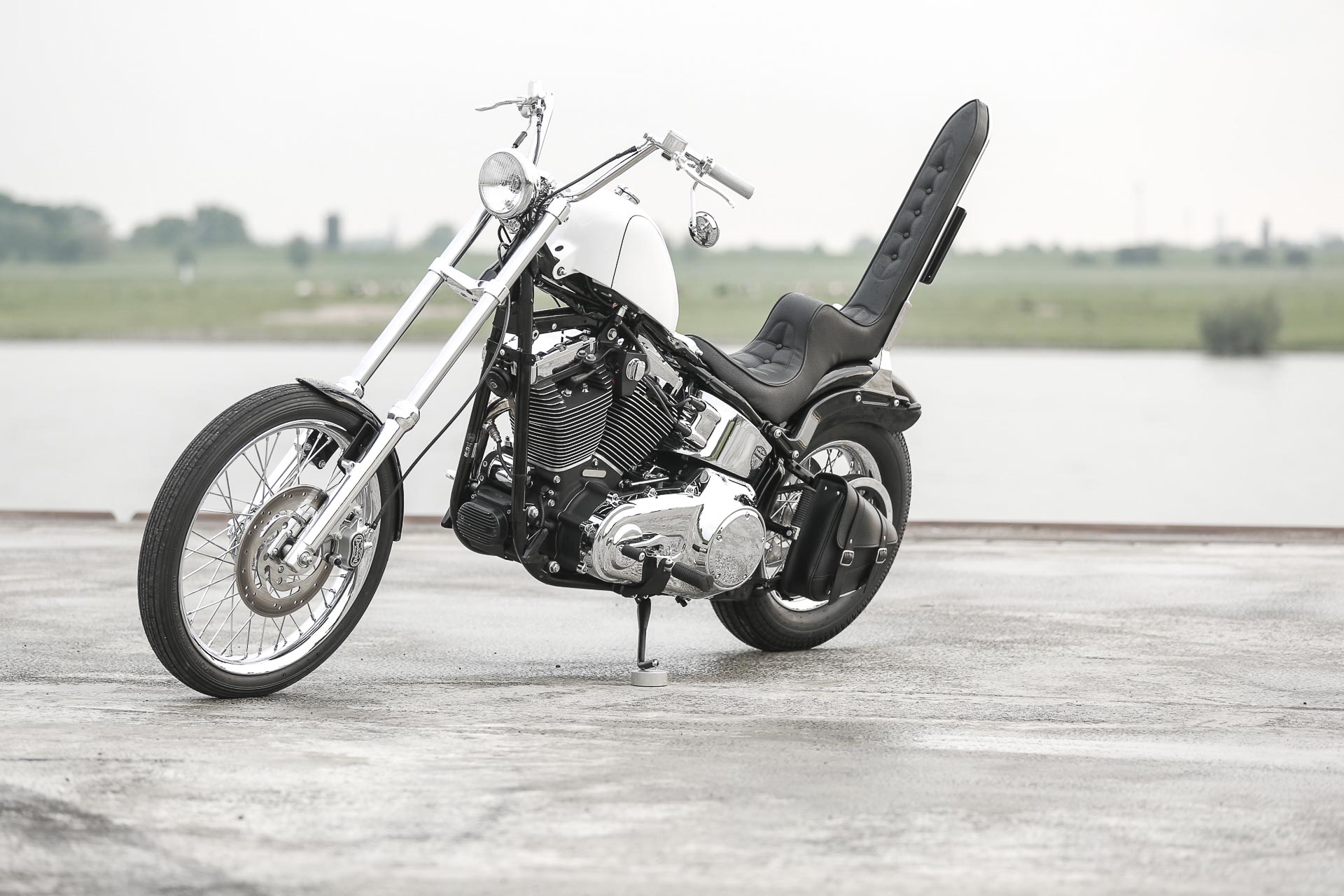 Thunderbike The Picturebooks Bikes • H-D Heritage Softail Chopper