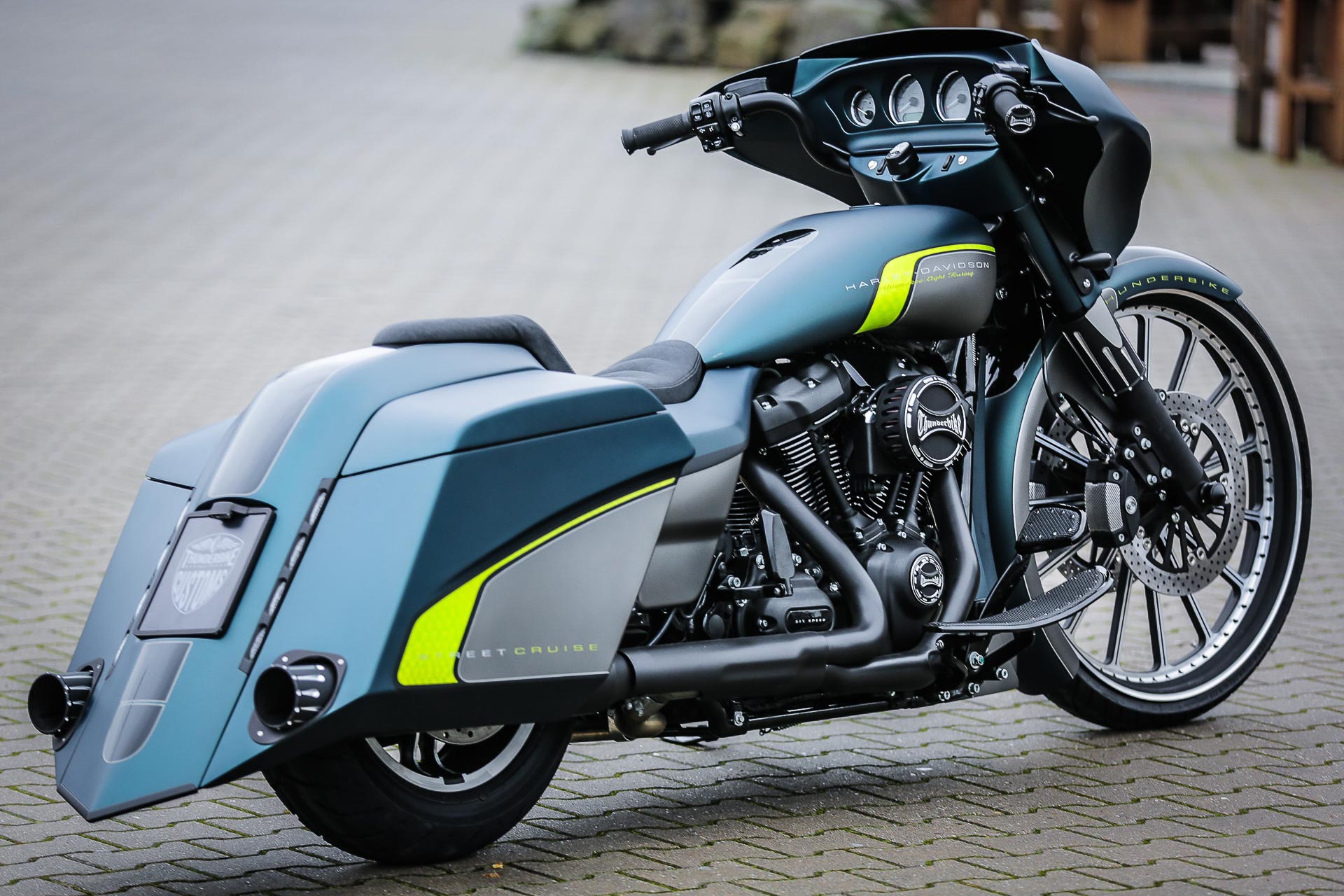 Harley Davidson Street Glide Bagger Custom