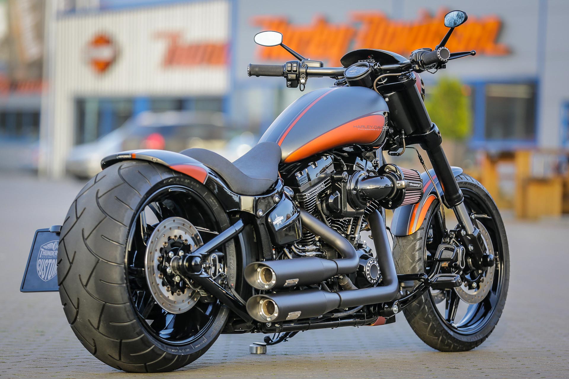 Thunderbike Sunset • H-D FXSE Breakout CVO Custom Motorcycle