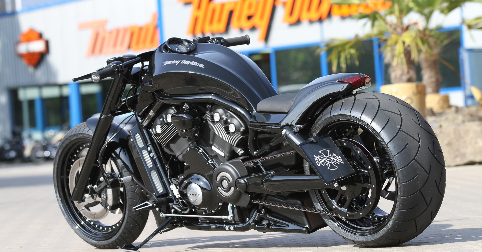 Customized HarleyDavidson VRod / VRSC Motorcycles by Thunderbike