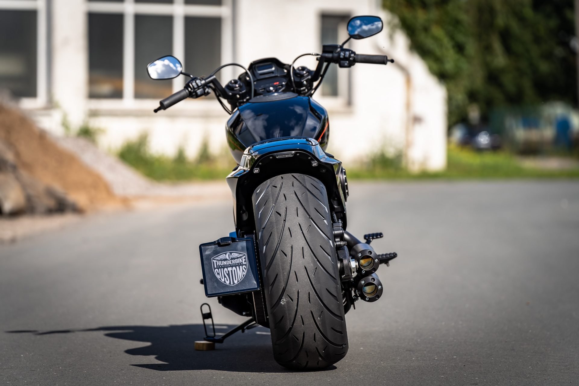 Thunderbike Simple Three • Harley-Davidson FXDR easy custom mod