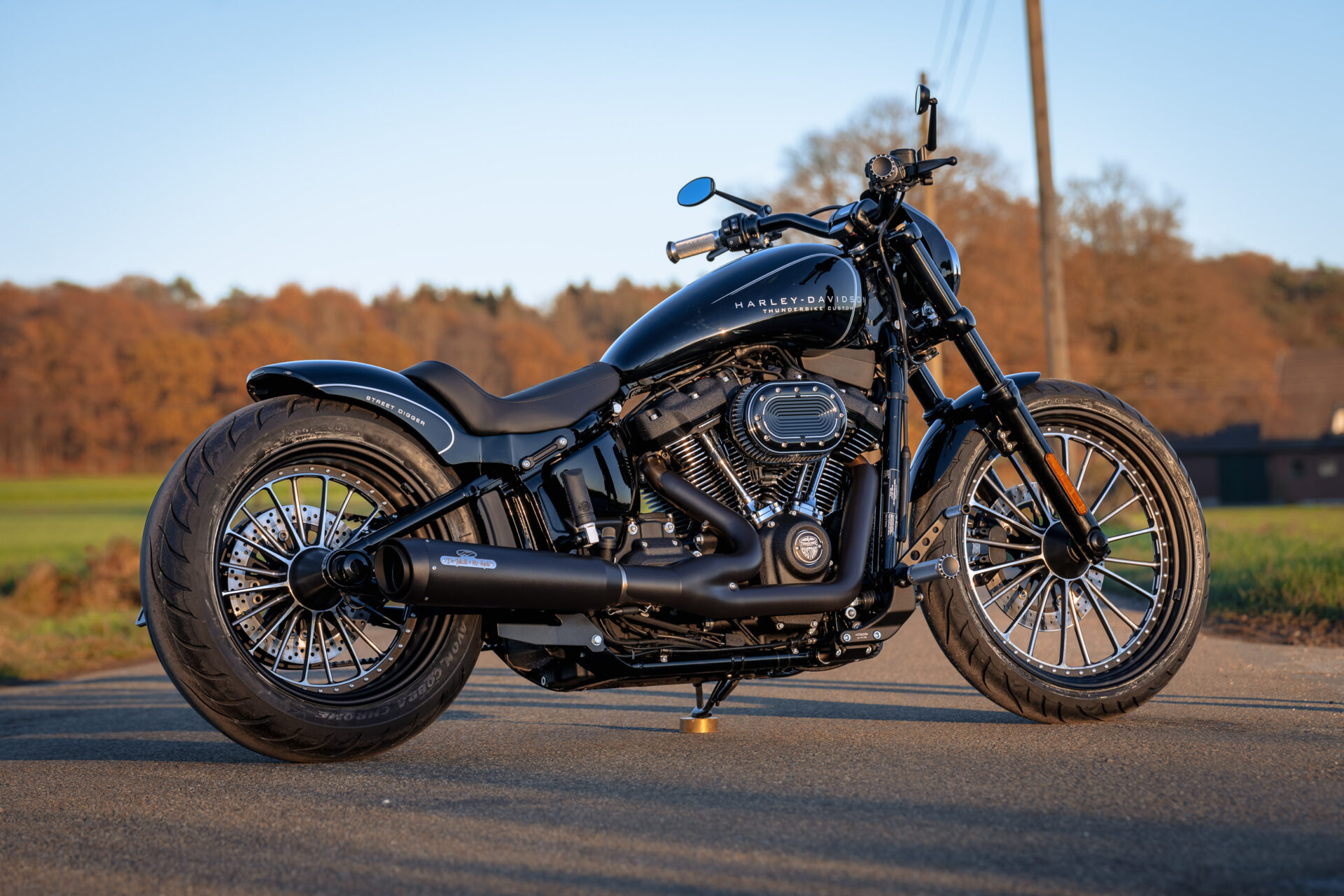Thunderbike Street Digger 2.0 • Custombike & Harley-Davidson Gallery
