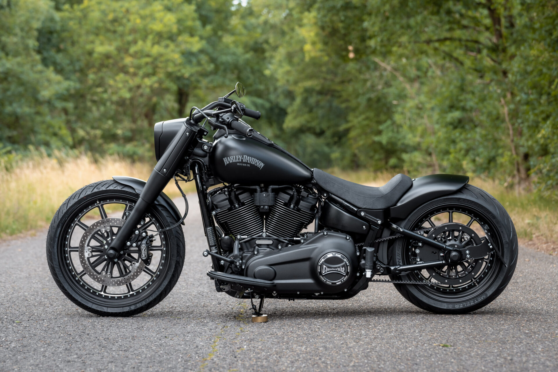 Thunderbike Wide Dude • Custombike & Harley-Davidson Gallery