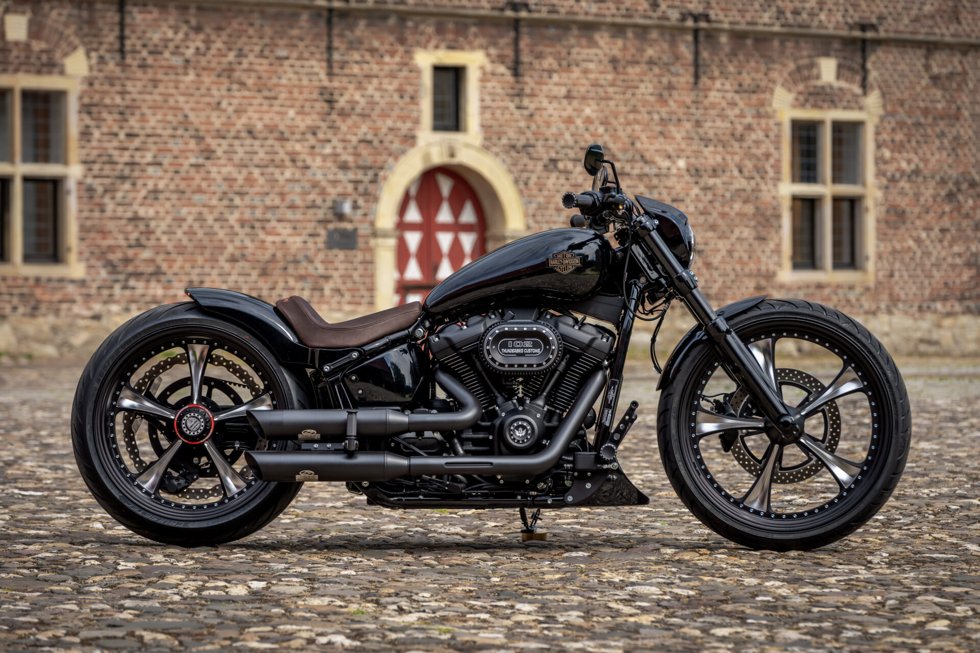 Thunderbike Samu's Ride • Custombike & Harley-Davidson Gallery